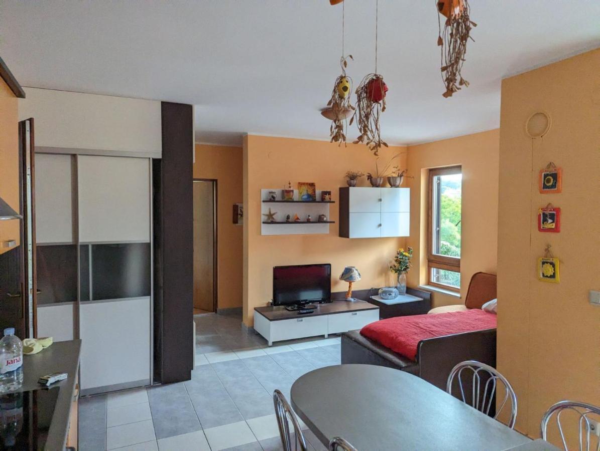 Krk Island Dream: Harbor Walk And Panoramic Views Apartamento